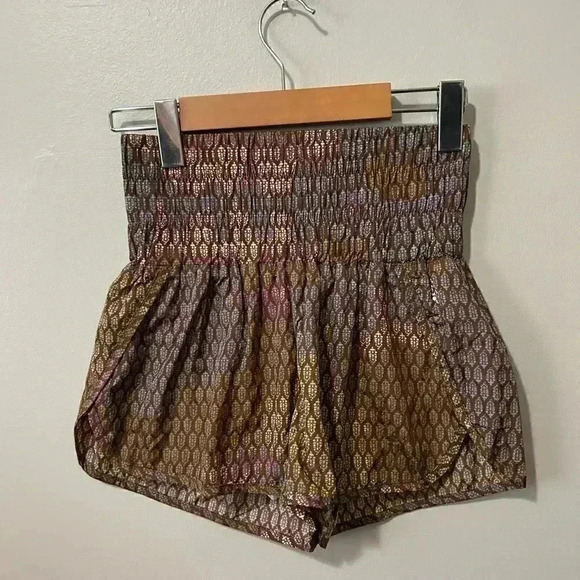 NWOT FP MOVEMENT HIGH RISE ATHLETIC SHORT XS - Picture 2 of 5